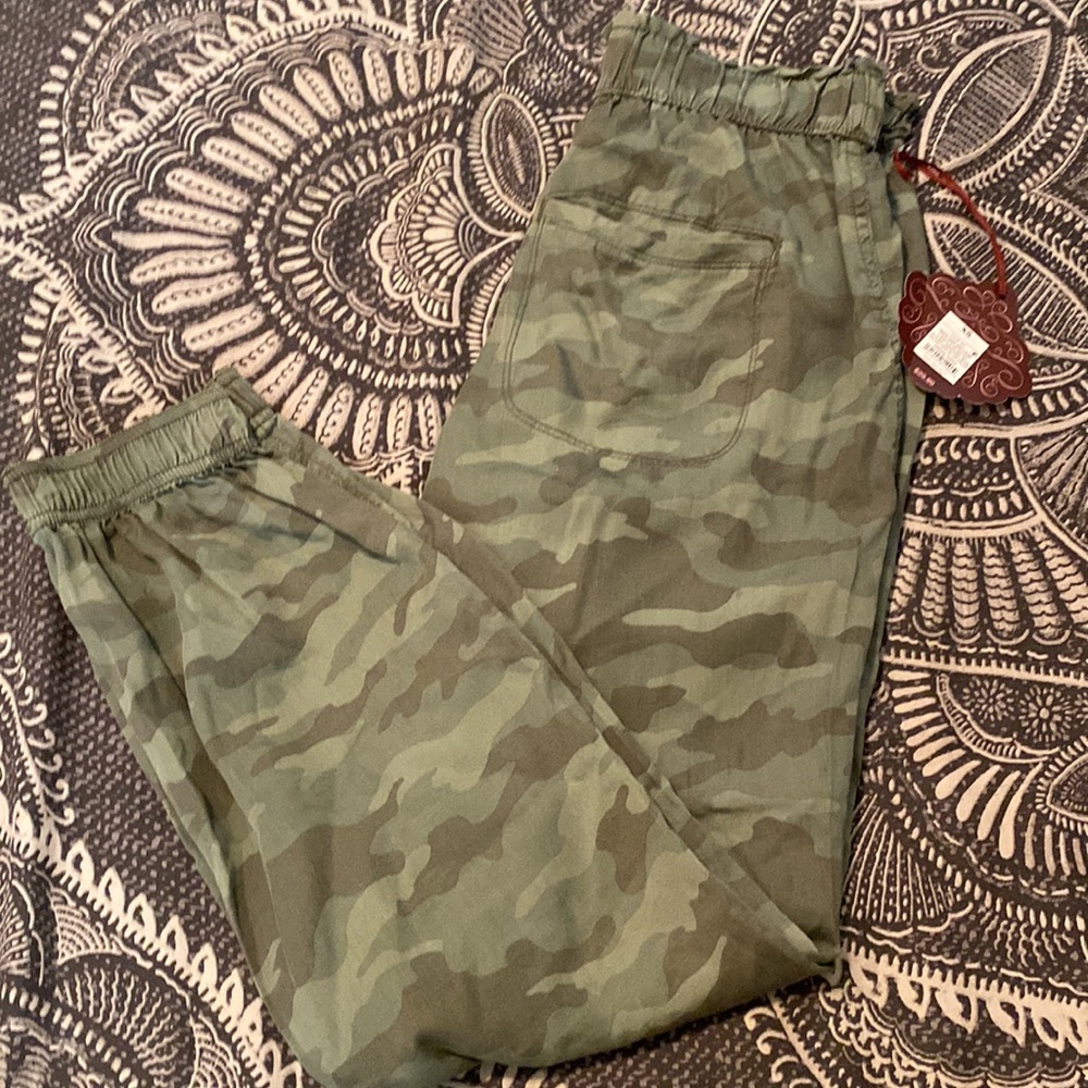 Knox Rose Camo Joggers